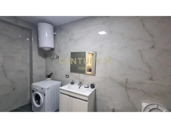 Tirane, shitet apartament 2+1 Kati 1, 90 m² 212.500 € (Rruga e Dibres Impact143093)