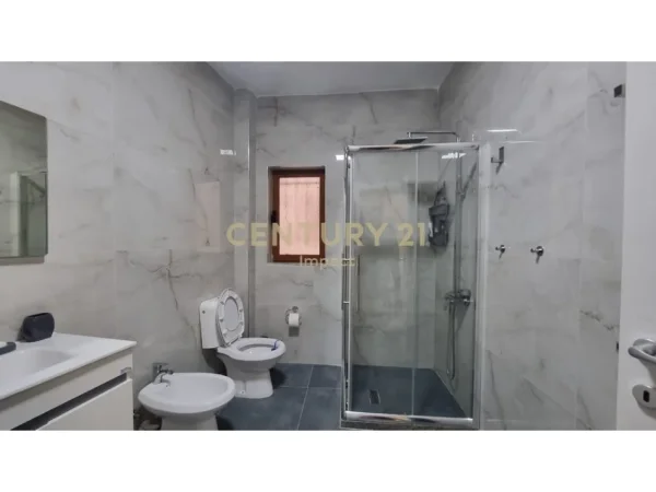 Tirane, shitet apartament 2+1 Kati 1, 90 m² 212.500 € (Rruga e Dibres Impact143093)