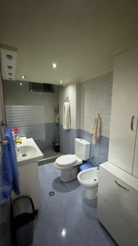 Tirane, shitet apartament 2+1 Kati 5, 81 m² 150.000 € (Astir)