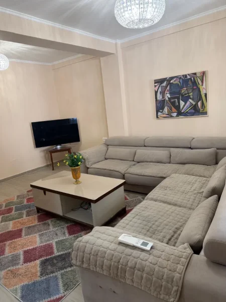 Tirane, shitet apartament 1+1+Ballkon Kati 7, 87 m² 252.000 € (Bulevardi Zogu I)