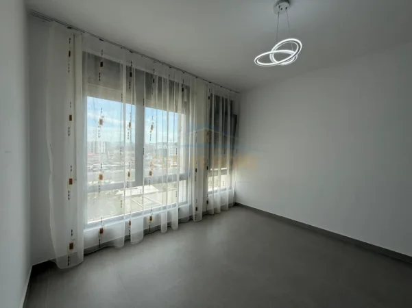 Tirane, jepet me qera apartament 1+1 Kati 5, 75 m² 450 € (Ish-Dogana)