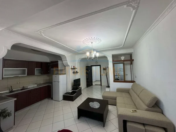 Tirane, jepet me qera apartament 2+1 Kati 8, 113 m² 450 € (Unaza e Re)