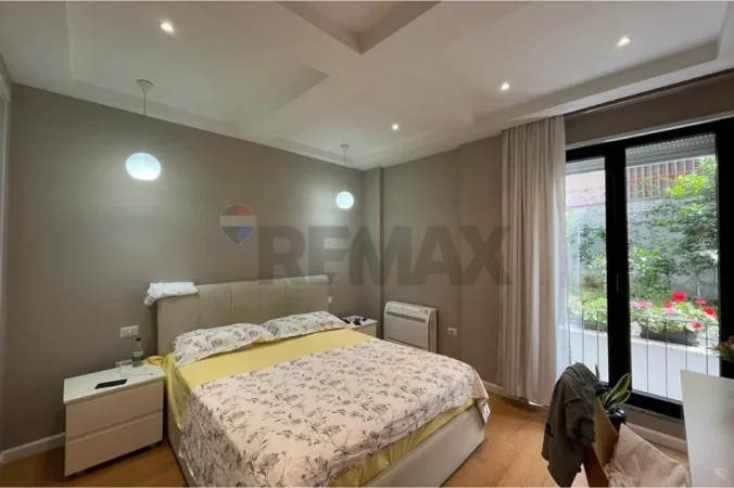 Tirane, jepet me qera Vile 3+1 Kati 1, 100 m² 1.200 € (Varri i Bamit, Tiranë(ID: 530551001-473)