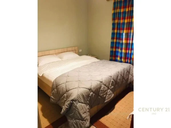 Tirane, jepet me qera apartament 2+1 Kati 3, 110 m² 700 € (Qender IRG143115)
