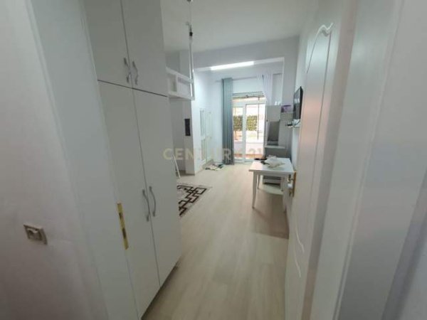 Tirane, jepet me qera apartament 1+1 Kati 2, 45 m² 350 Euro (RRUGA MARGARITA TUTULANI)