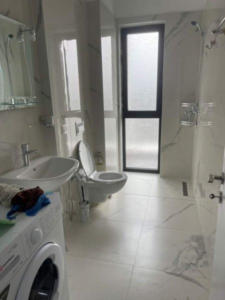 Tirane, jepet me qera apartament 1+1+BLK Kati 5, 61 m² 400 Euro (bardhyl)