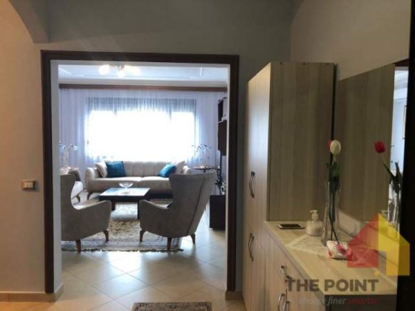 Tirane, jepet me qera apartament 2+1+A+BLK Kati 4, 125 m² 850 Euro (Rruga Faik Konica)