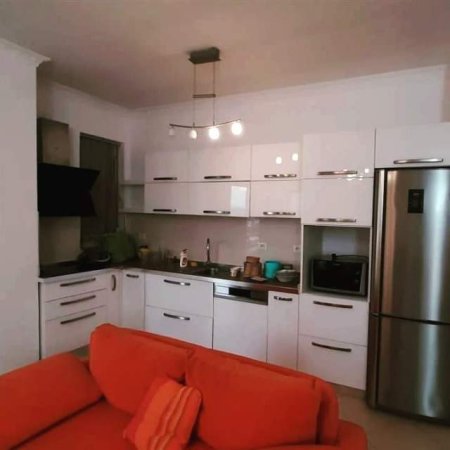 Tirane, shes apartament Kati 3, 110 m² 145.000 Euro (Rruga Peti)