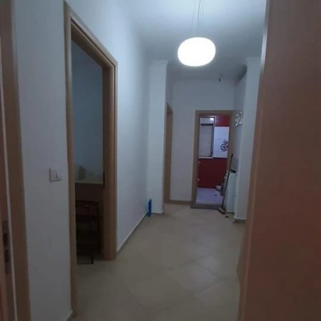 Tirane, shes apartament Kati 3, 110 m² 145.000 Euro (Rruga Peti)