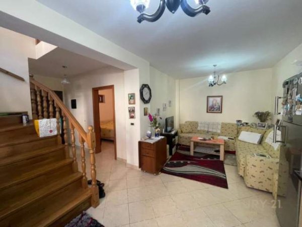 Tirane, shitet apartament duplex 3+1+BLK Kati 1, 118 m² 150.000 Euro