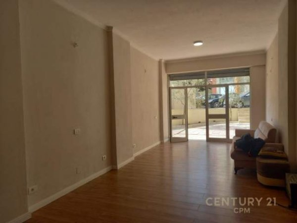 Tirane, jepet me qera apartament 1+1 Kati 0, 38 m² 350 Euro (Komuna e Parisit Tirana, Albania)