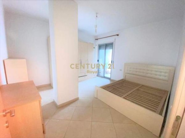 Tirane, jepet me qera apartament 2+1+BLK Kati 5, 96 m² 350 Euro (Rruga "GJergj Elez Alia", Astiri.)