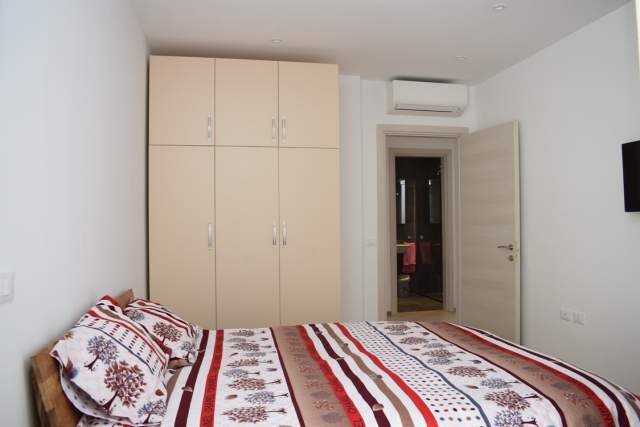 Tirane, shitet apartament 2+1+BLK Kati 6, 84 m² 167.500 Euro + Garazh, Komuna Parisit