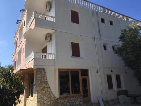 Himare, shes hotel 3.380 m² 1.000.000 Euro (Qeparo)