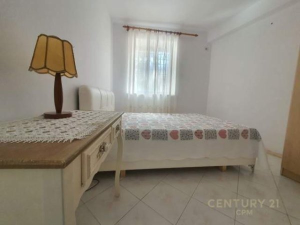 Tirane, ofert apartament 1+1+BLK Kati 1, 50 m² 280 Euro (Rruga Fortuzi)
