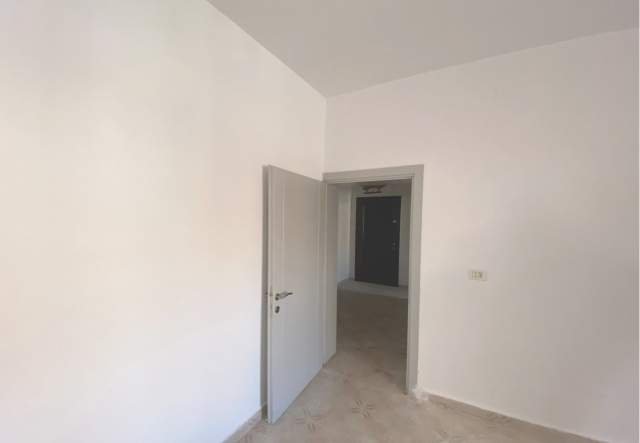 Elbasan, shitet apartament 69 m² 5.500.000 Leke