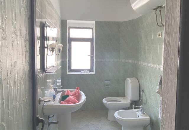Elbasan, shitet apartament 69 m² 5.500.000 Leke