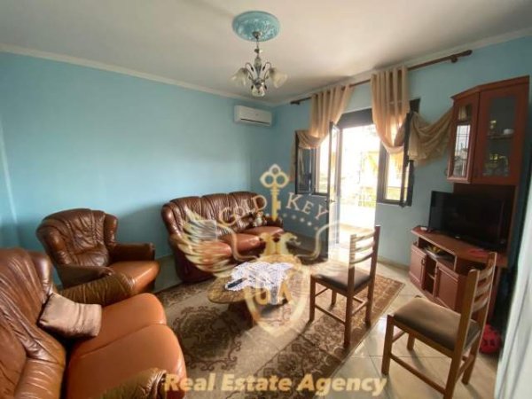 Durres, jap me qera apartament 3 Katshe Kati 2, 99 m² 250 Euro (tregu madh durres)
