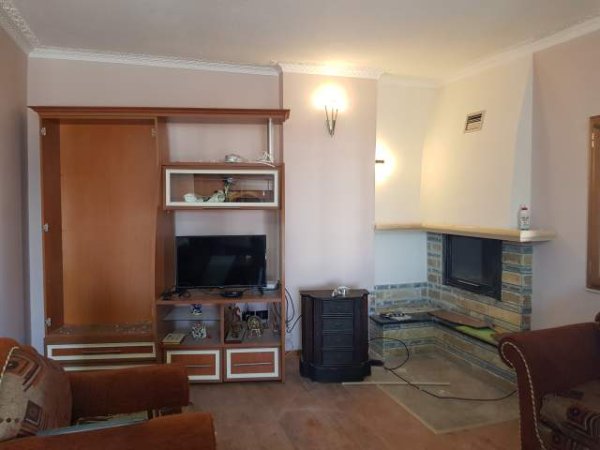 Durres, shes Penthouse 3+1+A.2banjo + verande   ashensor ti 9, 330 m²   (Hysen myshketa)