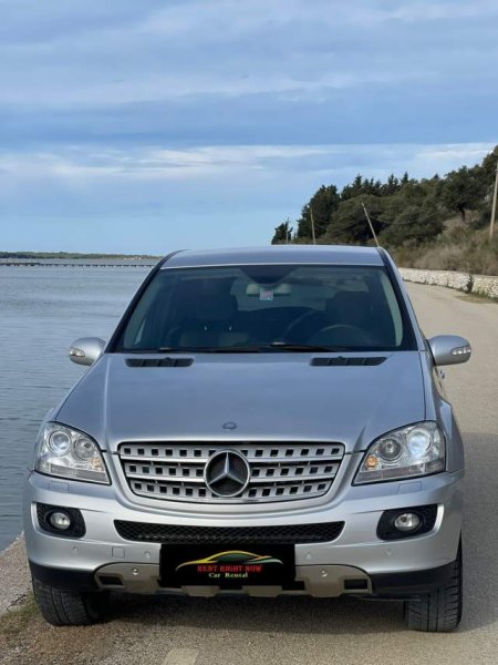 Tirane, jap me qera xhip Mercedes-Benz ML 320 Viti 2007, 60 Euro