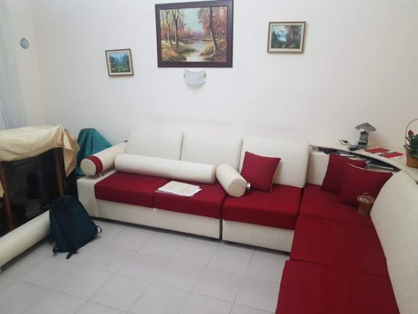 Tirane,Ne Qender Sheshi Skenderbej  te POSTA QENDRORE e tregu Çam shitet 2+1+2ball. 75m2 neto 89000euro