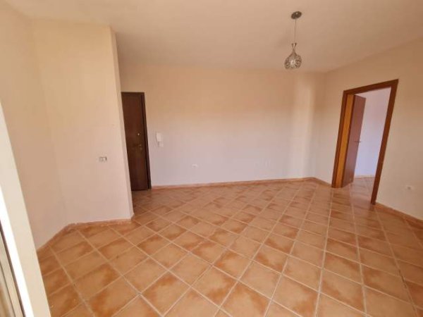 Tirane, shitet apartament 1+1+BLK Kati 3, 70 m² 90.000 Euro (Ali Demi)