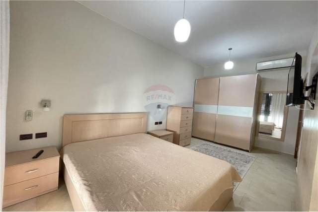 Tirane, jepet me qera apartament 2+1+A+BLK Kati 3, 100 m² 1.000 Euro (Garda e Republikes)