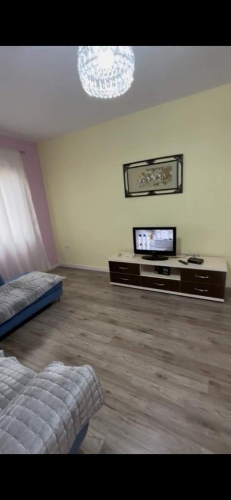 Tirane, jepet me qera apartament 2+1+BLK Kati 5, 112 m² 400 Euro (rr.Loni Ligori ASTIR)