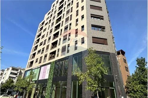 Tirane, shitet apartament 2+1+BLK Kati 5, 130 m² 375.000 Euro (Rruga Barrikada)