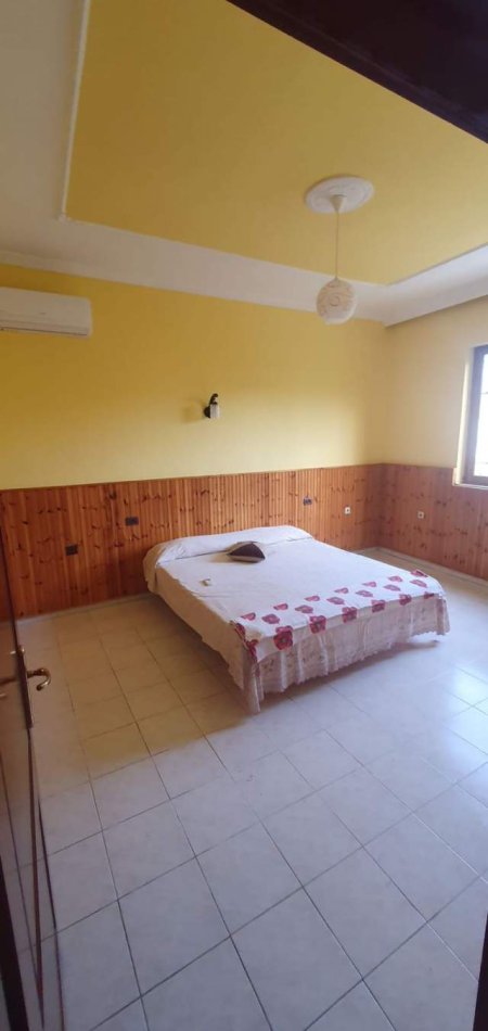Tirane, jepet me qera apartament 3+1+BLK Kati 1, 131 m² 500 Euro (Rruga e Elbasanit)