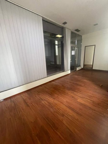 Tirane, jepet me qera zyre Kati 2, 40 m² 55.000 Leke