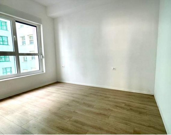 Tirane, shes apartament 2+1 76 m² 102.000 Euro (Ali Demi Kompleksi Mangalem)