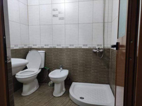 Tirane, shitet apartament 1+1 Kati 4, 70 m² 80.000 Euro (Fresk)