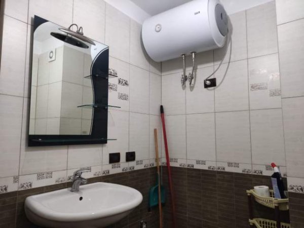 Tirane, shitet apartament 1+1 Kati 4, 70 m² 80.000 Euro (Fresk)