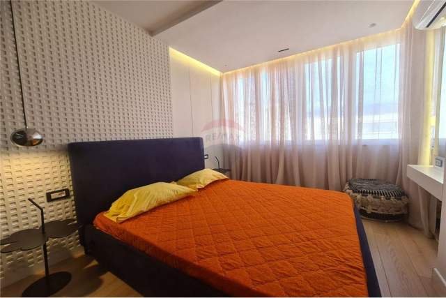Tirane, jepet me qera apartament 600 Euro