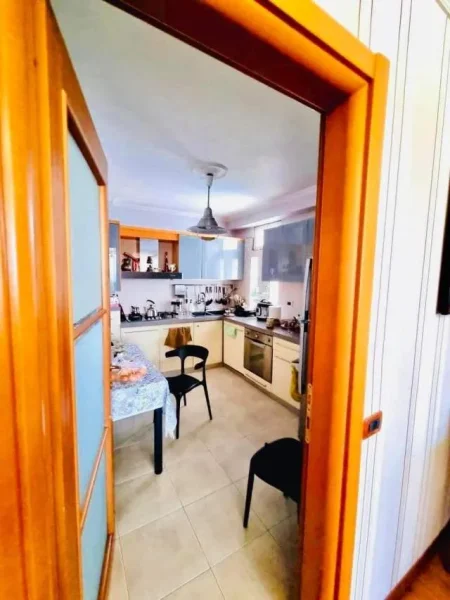 Tirane, shes apartament 3+1 160 m² 310.000 Euro (Myslym Shyri)