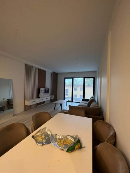 Jepet me qira Apartament tek Kompleksi Arlis, 127 m² 700 Euro