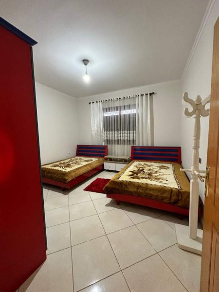 Tirane, jepet me qera Vile 3+1+BLK Kati 3, 120 m² 450 Euro (Bulevardi  i Ri)