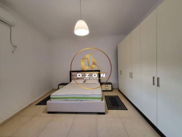 Tirane, jepet me qera apartament 3+1 Kati 1, 118 m² 400 Euro (KOPSHTI BOTANIK)