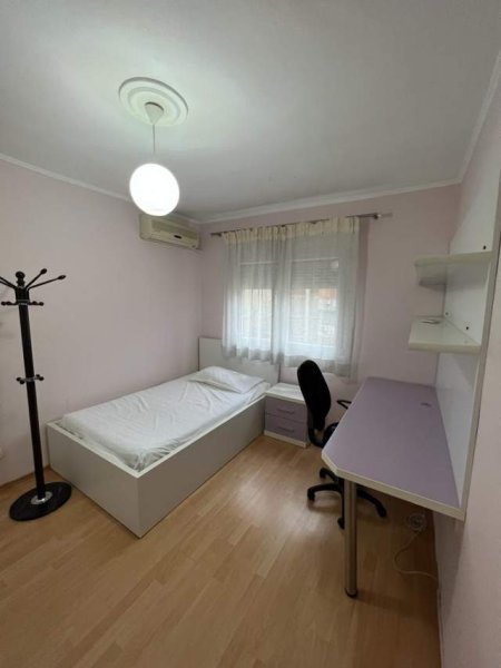 Tirane, jepet me qera apartament 2+1+A+BLK Kati 4, 65 m² 500 Leke (Ish Restorant Durresi)
