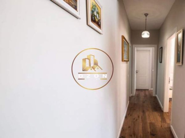Tirane, jepet me qera apartament 2+1 Kati 4, 110 m² 800 Euro (KOMUNA E PARISIT)