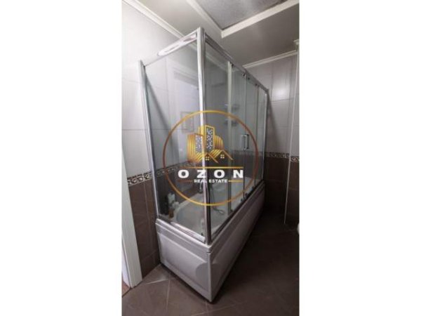 Tirane, jepet me qera apartament 2+1 Kati 4, 110 m² 800 Euro (KOMUNA E PARISIT)