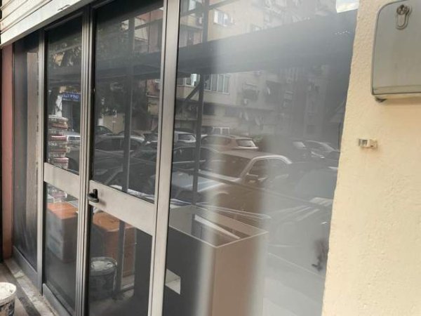 Tirane, shitet Kati 0, 15 m² 80.000 Euro