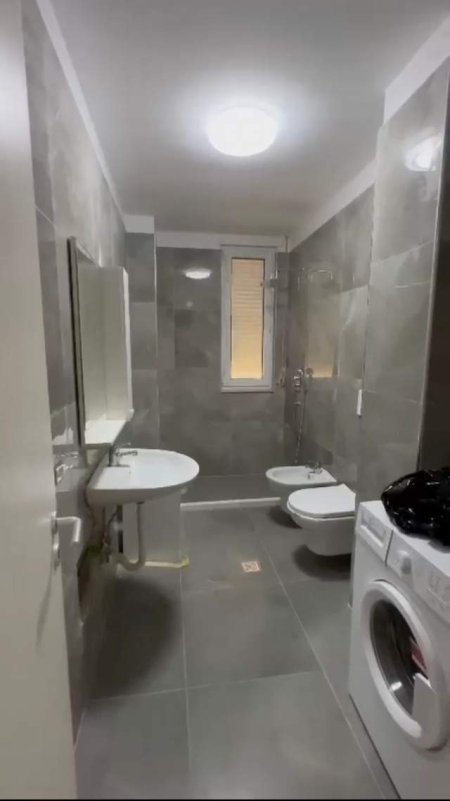 Tirane, shitet apartament 1+1+BLK Kati 1, 55 m² 92.000 Euro (KODRA E DIELLIT)