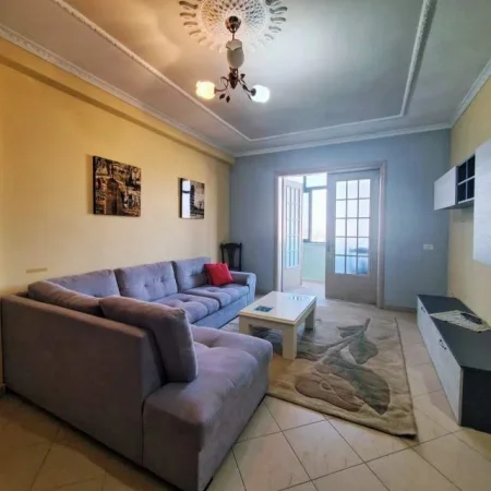 Tirane, jepet me qera apartament 1+1+A+BLK Kati 4, 69 m² 450 Euro (Kodra Diellit)