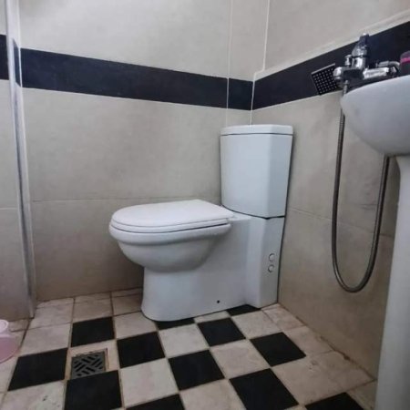 Tirane, jepet me qera apartament Kati 1, 35 m² 350 Euro (Stacioni Trenit)