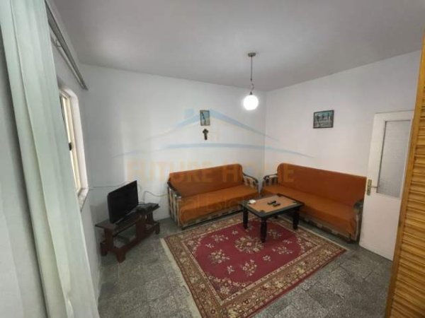 Tirane, jepet me qera apartament 1+1+BLK Kati 5, 69 m² 350 Euro