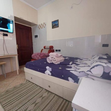 Tirane, jepet me qera garsonier Kati 2, 40 m² 400 Euro (5 Maj)