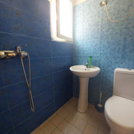 Tirane, jepet me qera garsonier Kati 2, 40 m² 400 Euro (5 Maj)