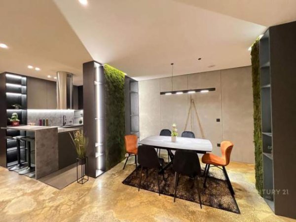 Tirane, shitet apartament Kati 2, 125 m² 285.000 Euro (komuna parisit)